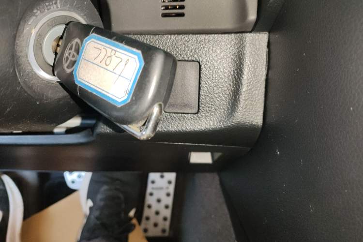 Used Toyota Reiz 2013 2.5V Shangrui Edition Interior 1