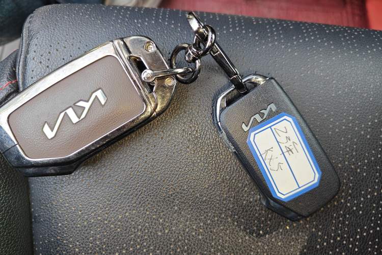 Used Kia KX5 2021 2.0L Automatic Two-Wheel Drive Comfort Edition
