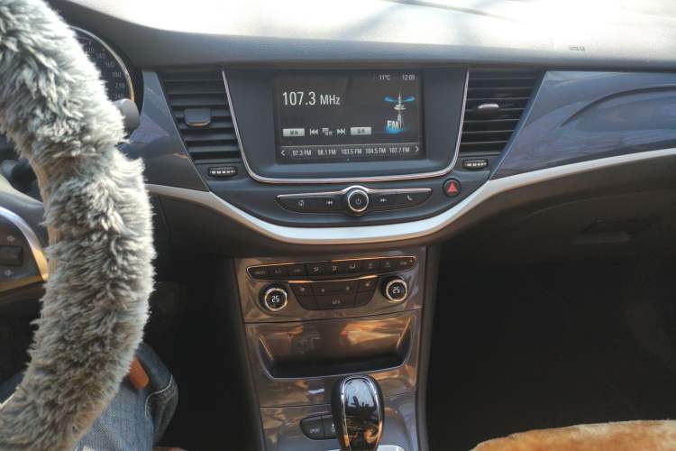 Used Buick Verano 2016 Hatchback 15S Automatic Leading Model
