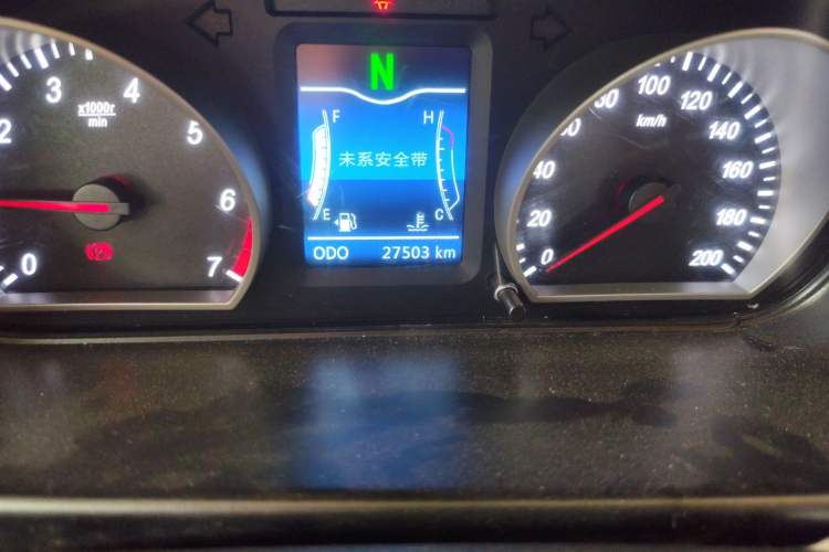 Used HYOSOW H2 2015 1.5L AMT Prestige Version BJ415C Odometer Close Up