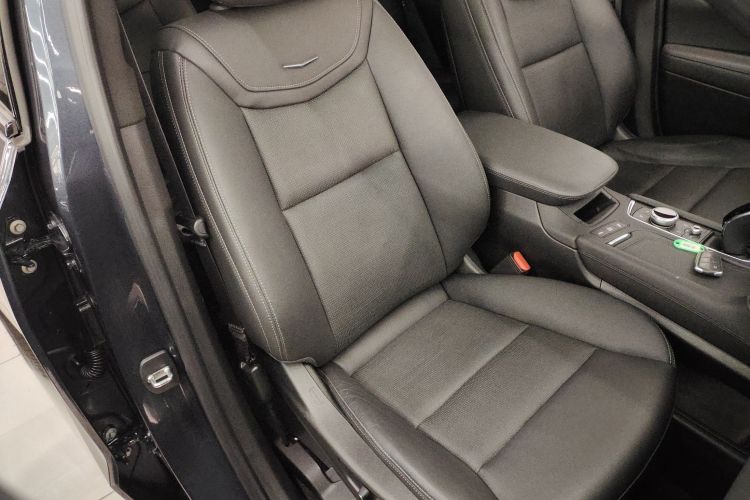 Used Cadillac XT6 2025 2.0T Six-Seater All-Wheel-Drive Prestige Executive Black Label Version