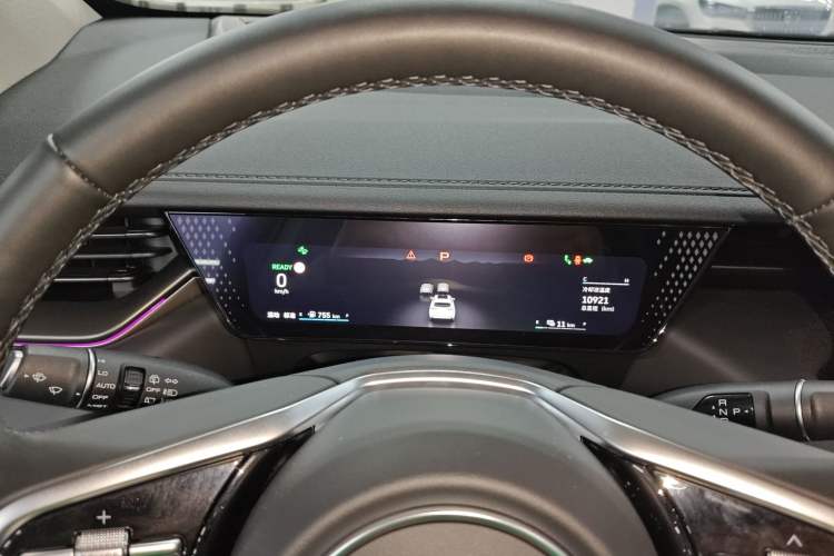 Used Wey Mocha New Energy 2024 Hi4 Four-Wheel Drive Long-Range Version
