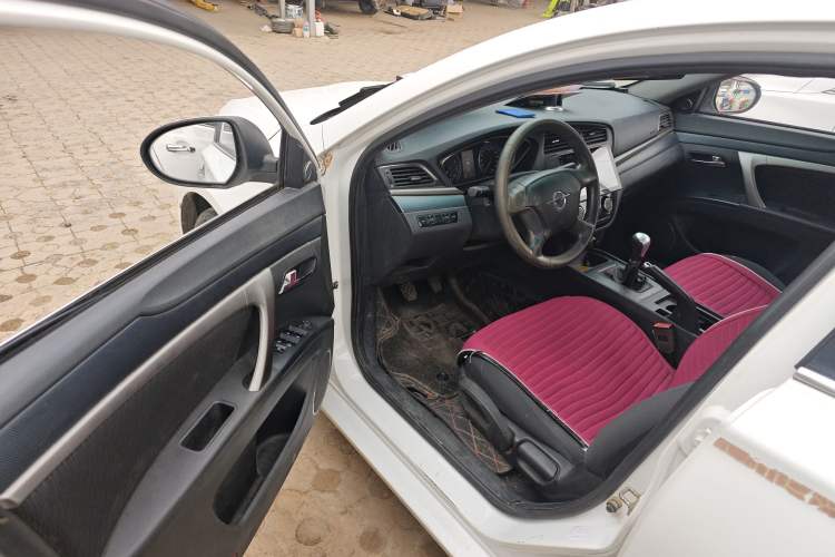 Used Haima M6 2016 1.6L Manual Comfort Model