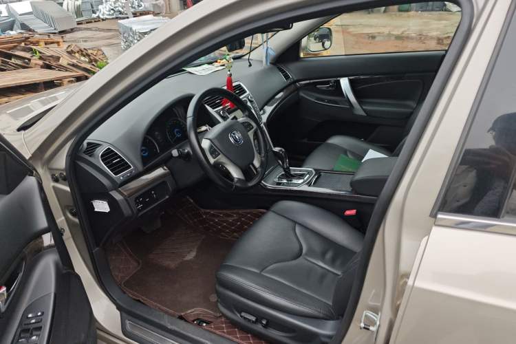 Used CHANGAN Raeton 2014 1.8T Automatic Prestige Anniversary Edition China IV Standard Driver Seat