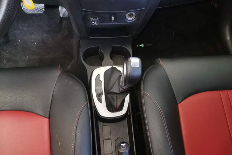 Used Haval H1 2017 Red-Label 1.5L AMT Luxury Model Gear Lever