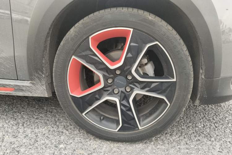 Used Lynk & Co 02 2019 High-Energy Edition 2.0T Automatic Two-Wheel Drive Zhaoban Model China VI Standard
