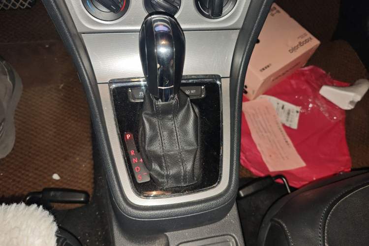 Used Volkswagen Gran Lavida 2013 1.6L Automatic Comfort Model