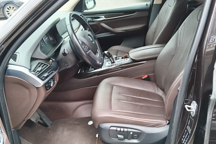 Used BMW X5 2014 xDrive35i Leading Model