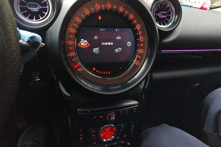 Used MINI Countryman 2014 1.6L COOPER Excitement Audio And AC Panel