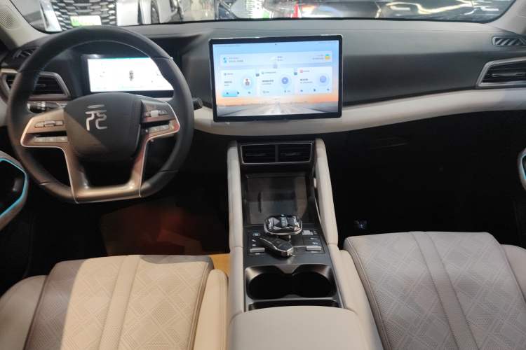 Used BYD Yuan UP 2024 401KM Beyond Edition Gear Lever