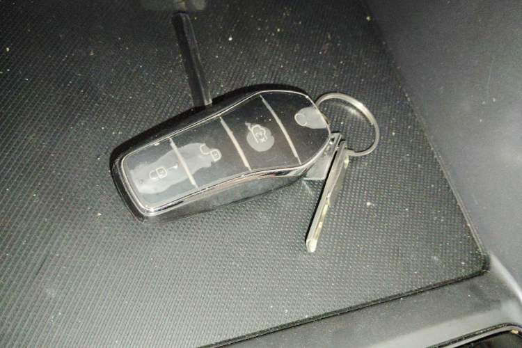 Used BYD Song PLUS New Energy 2024 HONOR Edition DM-i 110km Flagship Model Vehicle Key