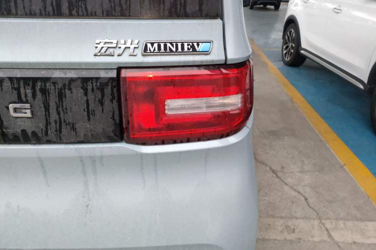 Used Wuling Hongguang MINIEV 2022 Easy Version Lithium Iron Phosphate Right Rear Taillight