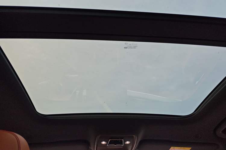 Used BYD Han 2022 EV Genesis Edition 715KM Front-Wheel-Drive Prestige Model
