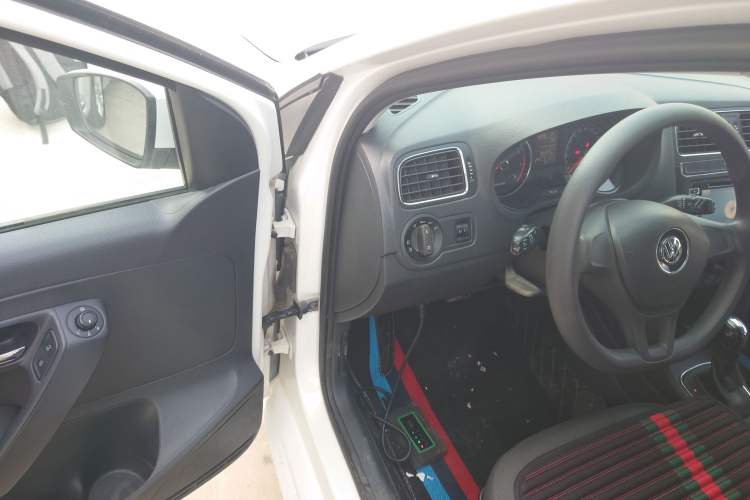 Used Volkswagen Polo 2014 1.6L Automatic Comfort Edition