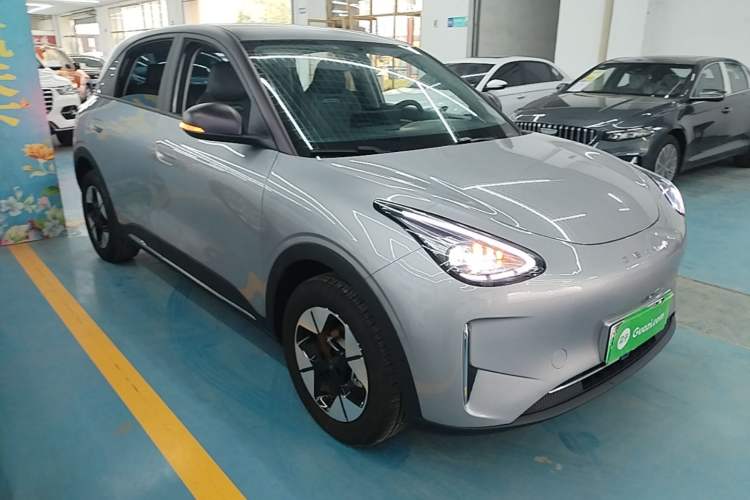 Used Geely Galaxy Geome 2025 310km Dream Edition Front Right 45 Deg