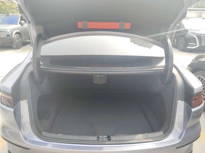 Used BYD Han 2024 EV Glory Edition 605KM Front-Wheel-Drive Premium Model — 18