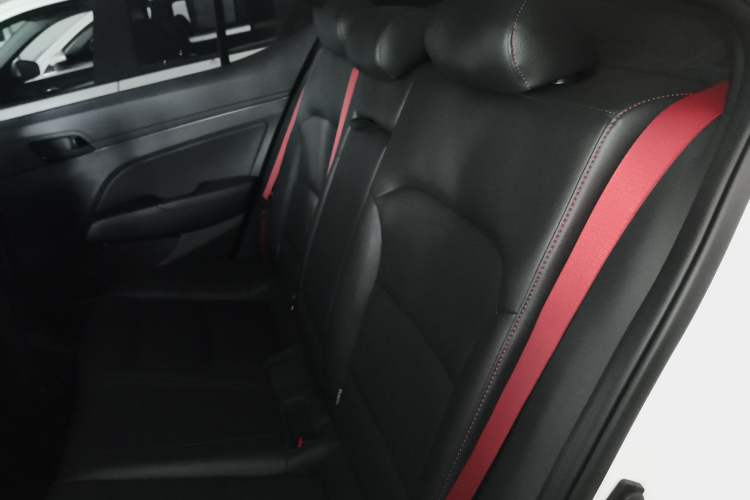 Used Hyundai Elantra (6th Generation / Lingdong) 2020 1.4T Dual-Clutch Xuan Dong · Dynamic Version Left Rear Seat