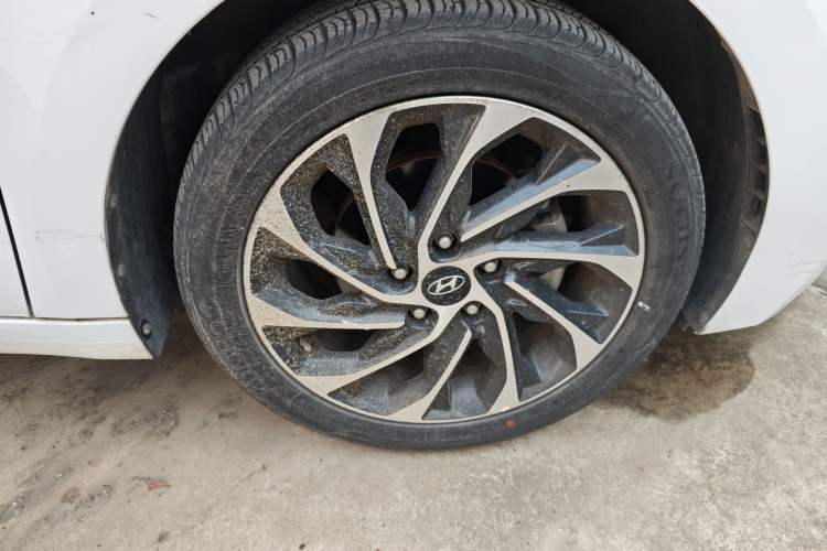 Used Hyundai Elantra (6th Generation / Lingdong) 2019 1.4T Dual-Clutch Xuan Dong · Dynamic Model