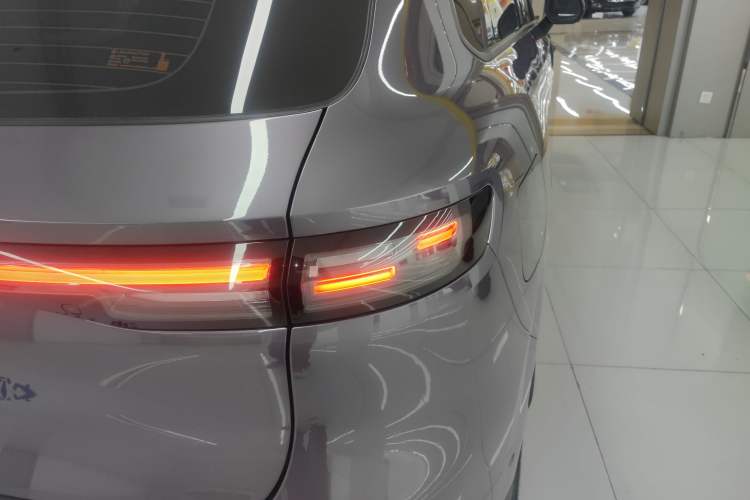 Used Leapmotor B10 2025 510 Joyful Edition Right Rear Taillight