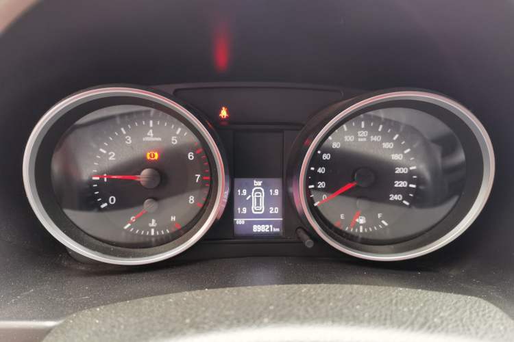 Used Haval H6 2015 Revised Version Sport Edition 1.5T Manual Transmission Two-Wheel Drive Elite Grade Instrument Cluster