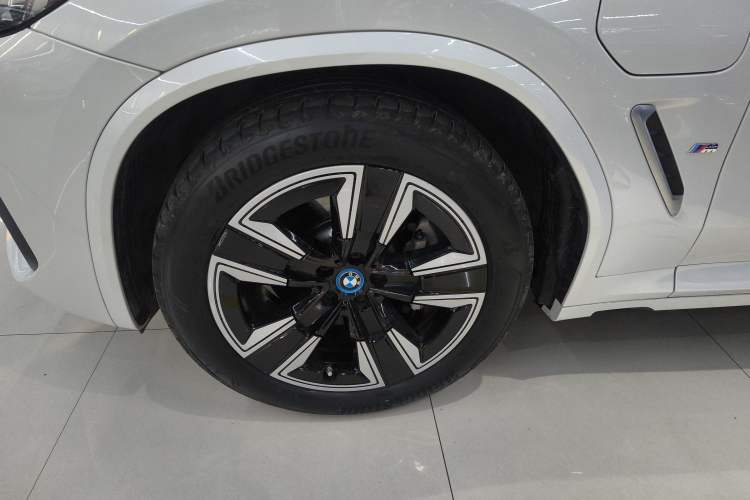 Used BMW iX3 2024 Leading Model