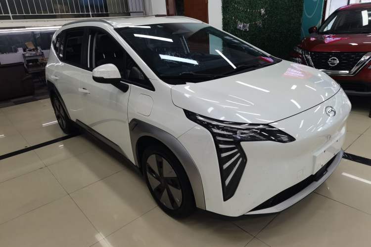 Used AION Y 2022 Plus 70 Enjoy Edition Front Right 45 Deg