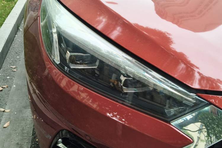 Used JAC Group J7 2020 1.5T CVT Dream Edition Right Front Headlight