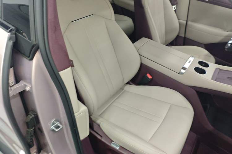 Used Xiaomi Auto YU7 2025 Ultra-Long Range High-Performance All-Wheel-Drive Max Edition