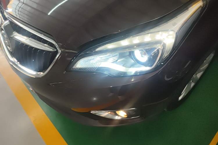 Used Buick Envision 2018 20T Two-Wheel-Drive Leading Model
