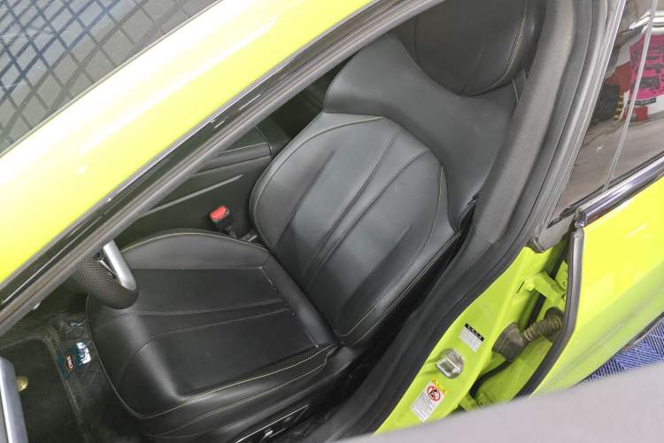 Used XPeng P7 2021 670E Pengyi Edition Left Front Seat