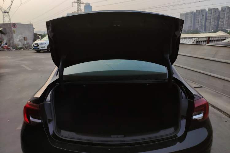 Used Buick Regal 2024 25T Deluxe Edition
