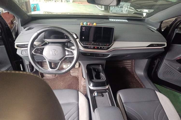 Used Volkswagen ID.4 CROZZ 2021 Long-Range Lite PRO Two-Wheel Drive Version Center Console