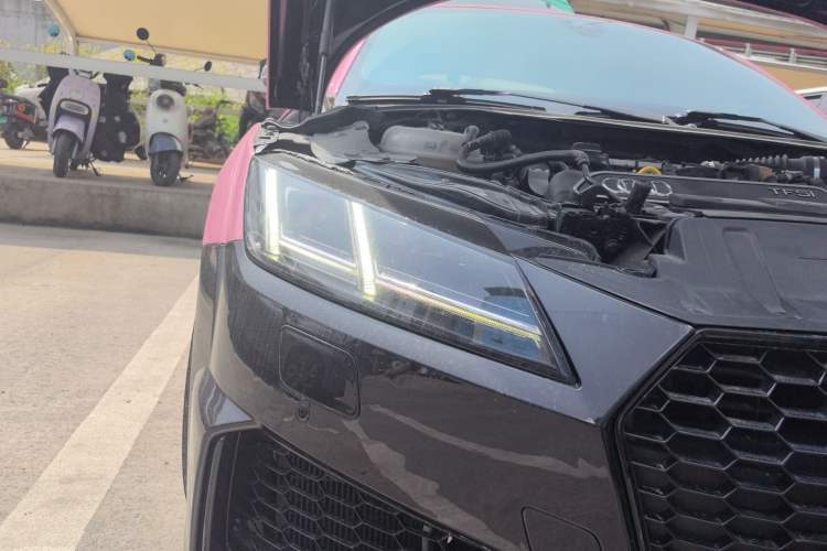 Used Audi TT RS 2017 TT RS 2.5T Coupe Right Front Headlight