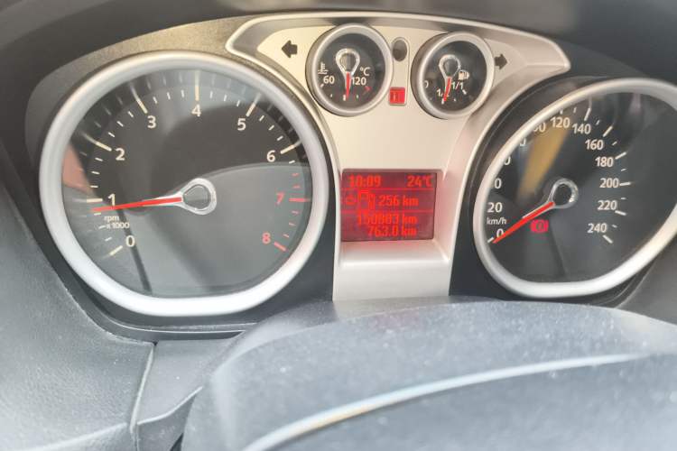 Used Ford Focus 2011 Hatchback 1.8L Manual Comfort Model
