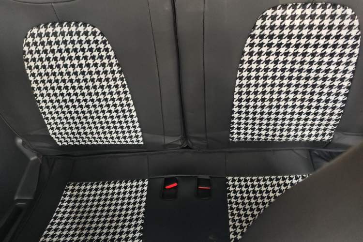 Used Chery QQ Ice Cream 2022 170km Sundae Phosphate Lithium-Ion