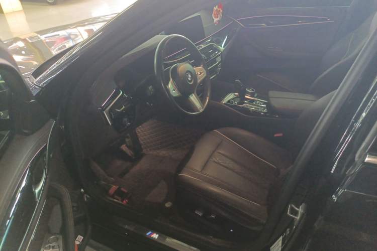Used BMW 5 Series 2022 Second Facelift 525Li M Sport Package