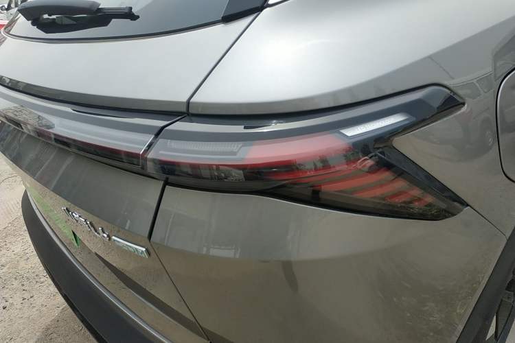 Used JETOUR Shanhai L6 2024 1.5TD DHT ULTRA