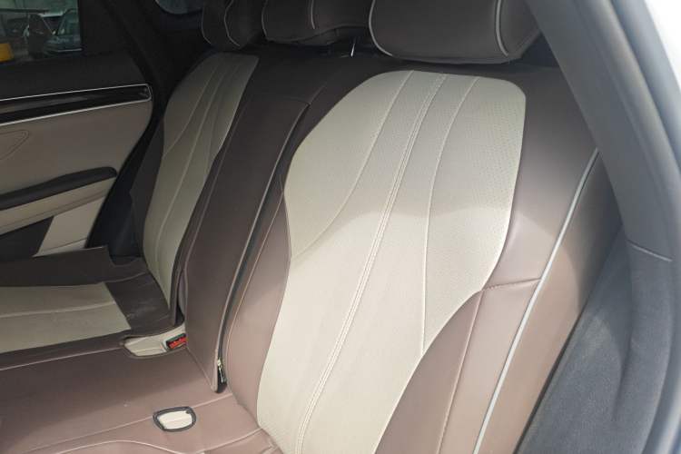 Used BYD Song PLUS New Energy 2024 HONOR Edition DM-i 110km Flagship Model Left Rear Seat