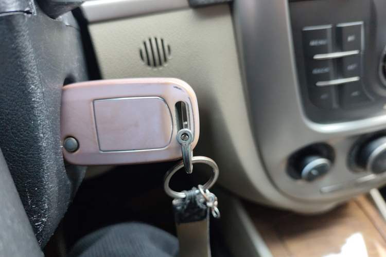 Used Buick Excelle 2015 1.5L Automatic Classic Model Vehicle Key