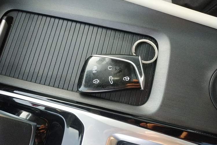 Used Dongfeng Aeolus Huge 2022 Mach Power 1.5T DareDrive Edition · Smart