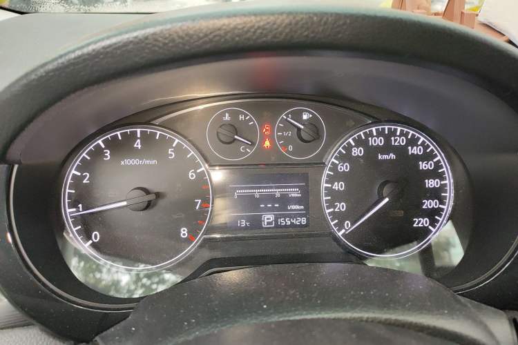 Used Nissan Tiida 2011 1.6L CVT Smart Version
