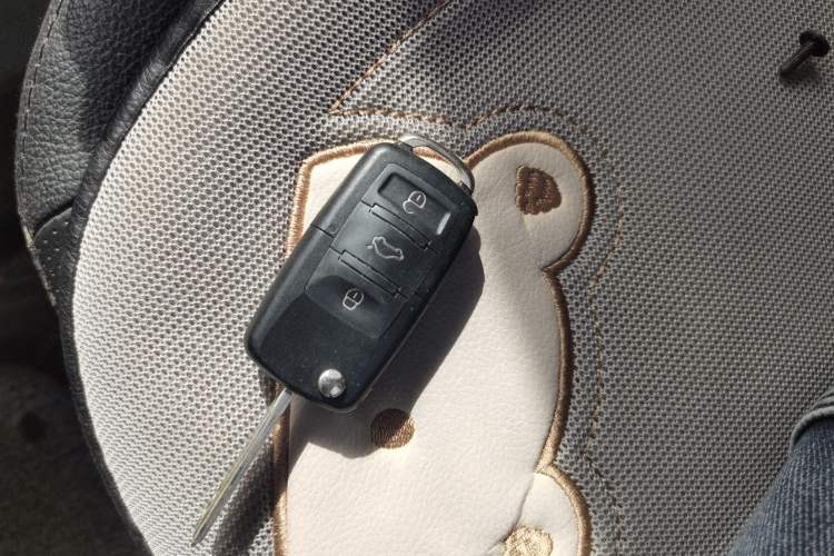 Used Kia Sportage 2011 2.0L Manual Two-Wheel-Drive GLS Vehicle Key