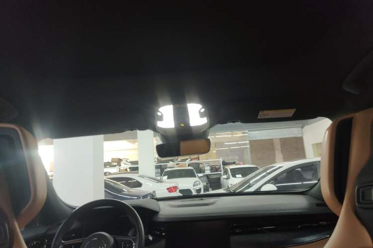 Used Lynk & Co 09 EM-P 2021 2.0T PHEV Halo Six-Seater
