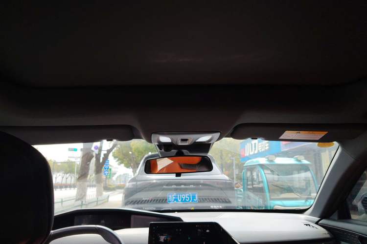 Used CHANGAN UNI-V 2023 1.5T Prestige Model
