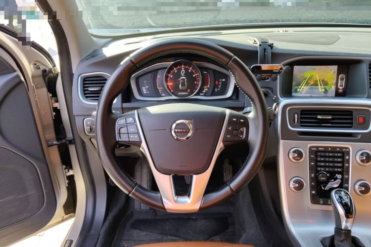 Used Volvo S60 2018 S60L T5 Intelligent Drive Progressive Edition
