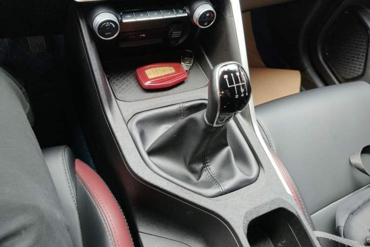 Used Geely Auto Coolray 2020 240T Manual Archer
