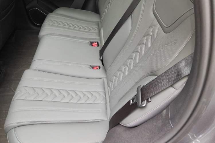 Used BYD Song L DM-i 2025 Intelligent Driving Version 160 km Beyond-Range Type