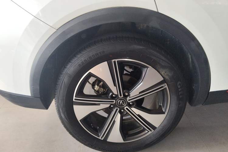 Used CHANGAN CS55PLUS 2022 2nd Generation 1.5T DCT Prestige Version Right Rear Wheel Hub