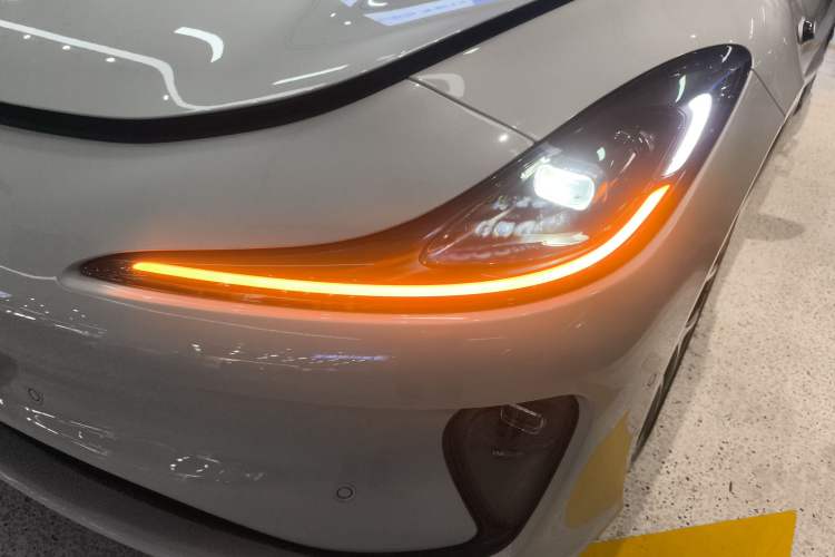 Used IM L6 2025 Ultra Model Left Front Headlight