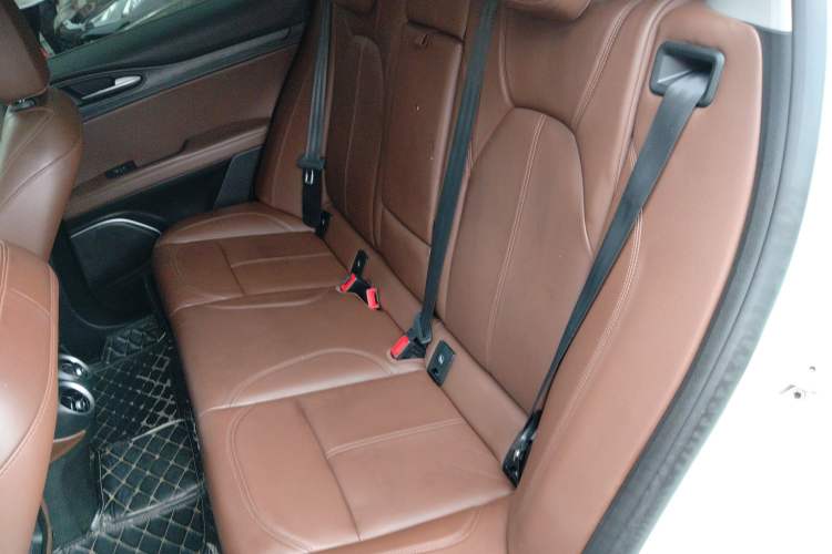 Used Alfa Romeo Stelvio 2017 2.0T 200HP Elite Edition
